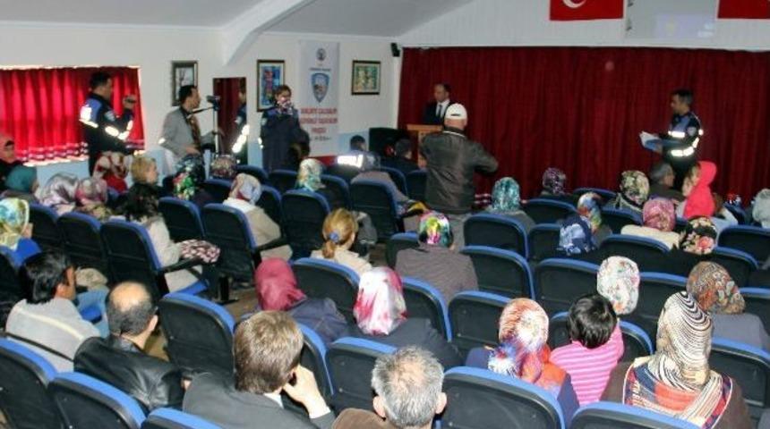 Polis, Hırsızlık Girişimini Tiyaotro İle Anlatıyor