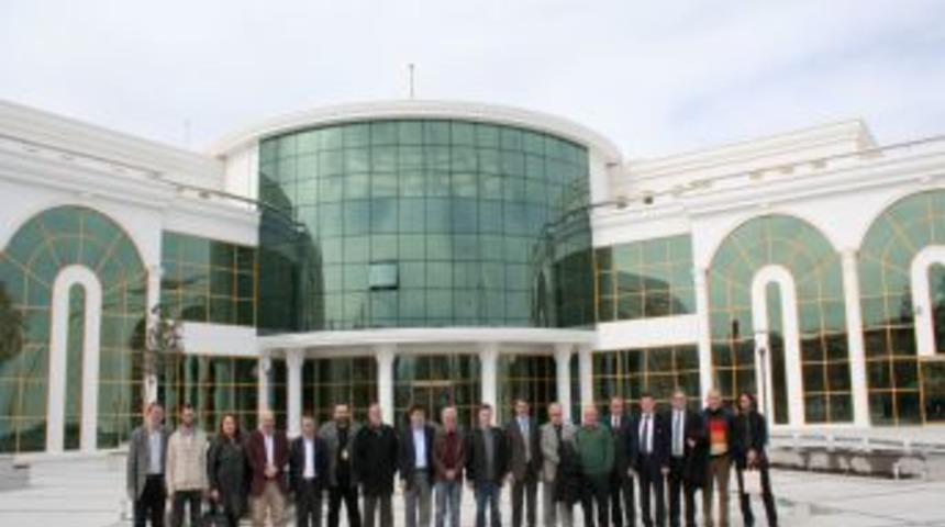 Başkan Alemdar, Yeni Hizmet Binasını Tanıttı