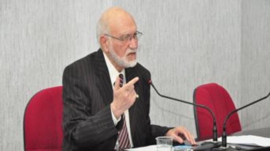 Prof. Dr. Ateş: İslam, &Ouml;nceki Dinlerin Ileri Bir Versiyonudur