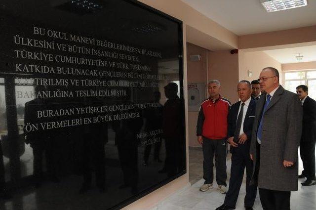 Manisa’nın 5 Yıldızlı Turizm Okulu