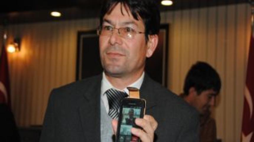 İşitme Engelliler, Sorunlarını 3G Görüntüsüyle Anlatarak Çözüyor