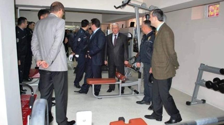 Boz&uuml;y&uuml;k Emniyet M&uuml;d&uuml;rl&uuml;ğ&uuml;'nden Personeline Spor Salonu Hizmeti