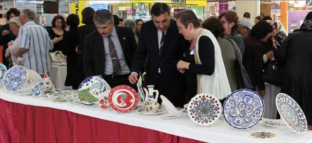 Türk Mitolojisini Çiniye Yansıtan Alanyalı Bayanlar Ürünlerini Görücüye Çıkardı