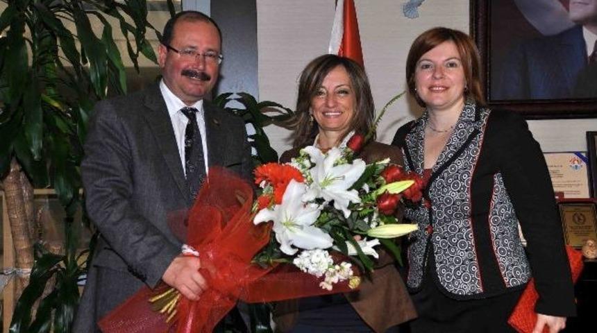 Başkan Altung&uuml;n&rsquo;den Kadınlar G&uuml;n&uuml; Mesajı