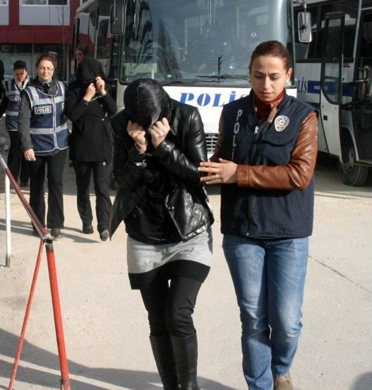 Doktorun limonlu, kestaneli fuhuş çetesi çökertildi G1