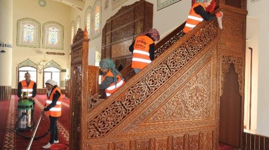 Aydın Belediyesi&rsquo;nden K&ouml;y Camilerine Temizlik Hizmeti