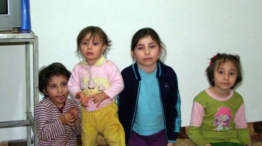 Kimse Yok Mu G&ouml;n&uuml;ll&uuml;leri Mağdur Aileleri Unutmuyor