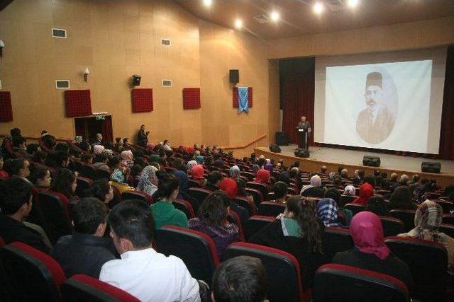 Kilis'te Mehmet Akif Ersoy'u Anma Konferansı