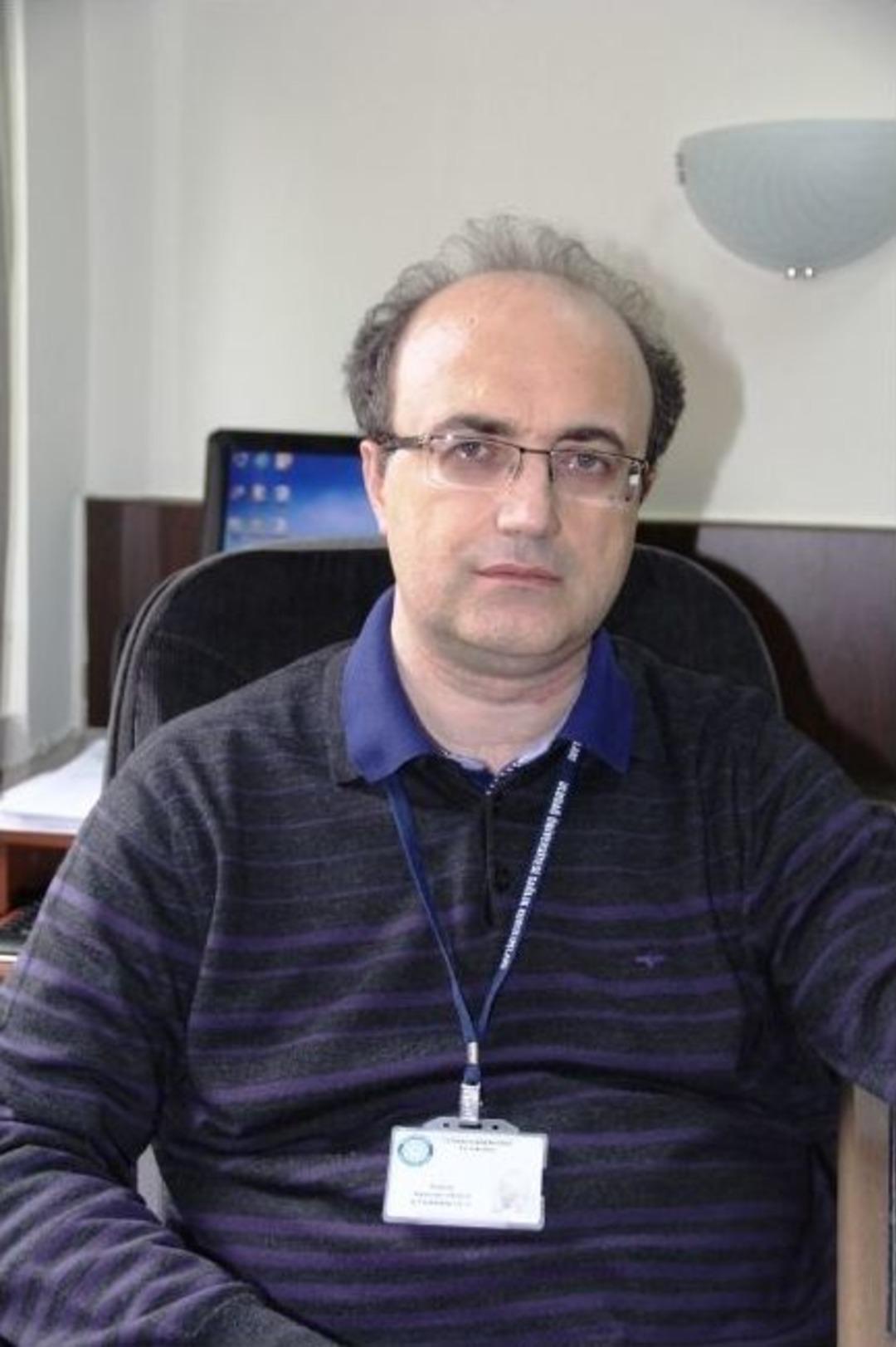 Ağlıyordu, D&uuml;nya Kadınlar G&uuml;n&uuml;nde En G&uuml;zel Hediye Onun Oldu...(&ouml;zel Haber)