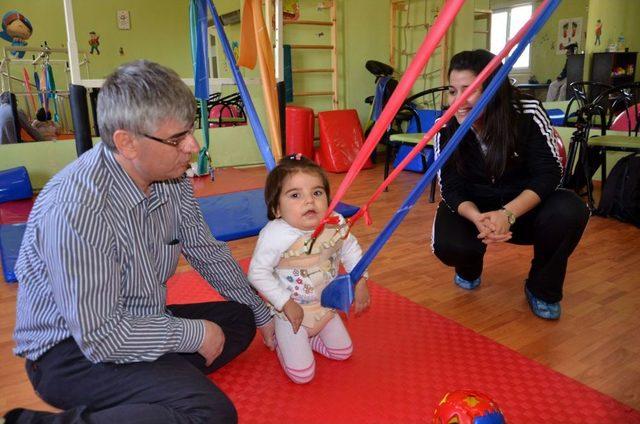 FED, Engelli &Ccedil;ocuklar I&ccedil;in Umut Işığı Oldu 1