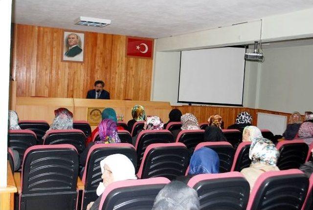 Mudanya Müftülüğü'nden Kadınlara Konferans