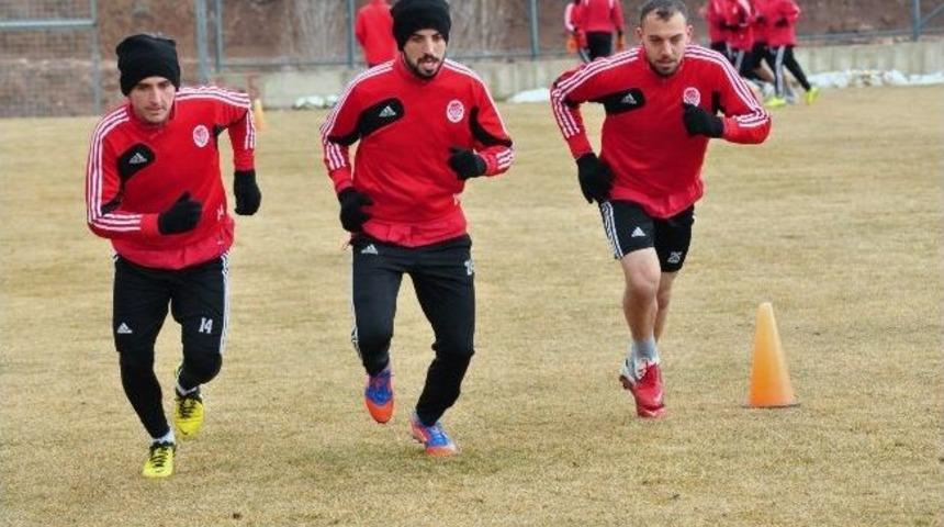 G&uuml;m&uuml;şhanespor&rsquo;da Rota Elazığ