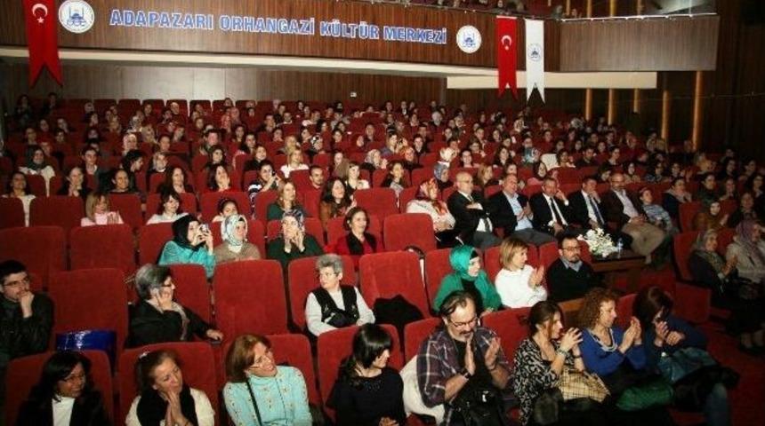 İclal Aydın T&uuml;m Salonu Duygulandırdı