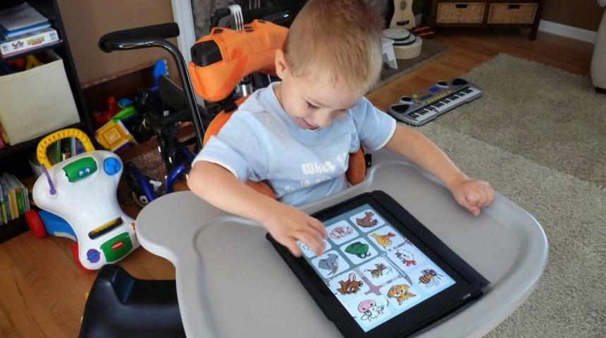 Akıllı Cihazlardaki Cinsellik Ve Şiddet I&ccedil;erikleri &Ccedil;ocukları Tehdit Ediyor