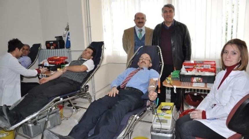 Adliye Personeli Kan Verdi