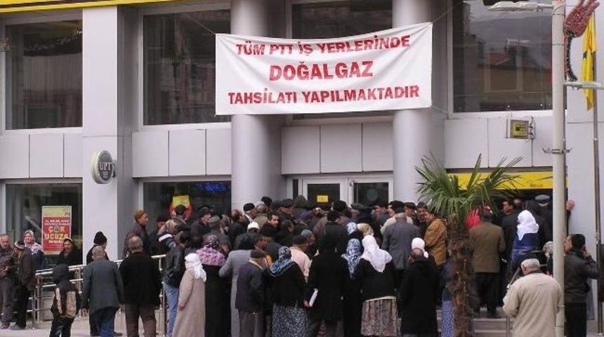 Ptt&rsquo;de Kuyruk Şikayeti