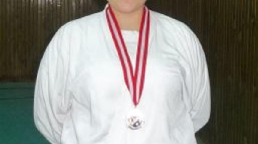 Toros Yağmur Anadolu Lisesi &Ouml;ğrencisi Karatede Antalya Ikincisi Oldu