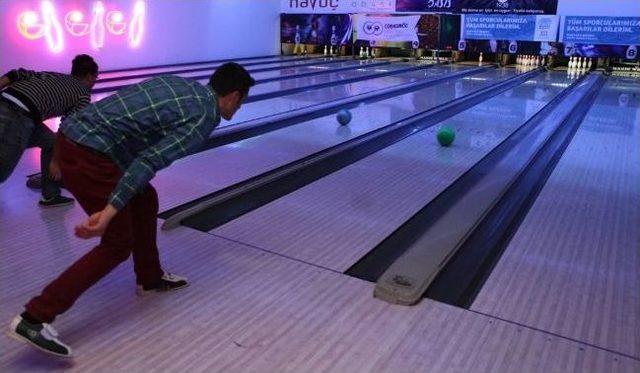 Nilüfer Bowling Turnuvası’nda Şampiyon Asfaltın Gücü