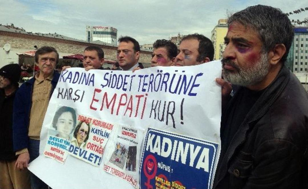 Kadınlar Dayak Yemiş Erkekleri B&ouml;yle İzledi