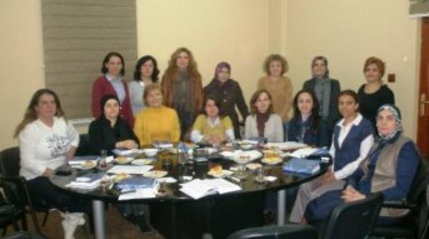 D&uuml;nya Kadınlar G&uuml;n&uuml;