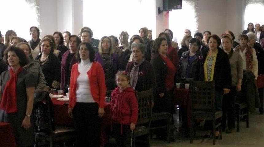 Chp Ak&ccedil;akoca Kadın Kolları Kadınlar G&uuml;n&uuml;n&uuml; Kutladı