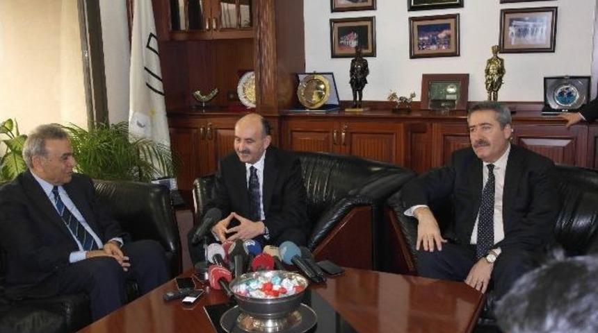 M&uuml;ezzinoğlu, Sağlıkta T&uuml;rkiye Ve Yunanistan'ı Karşılaştırdı