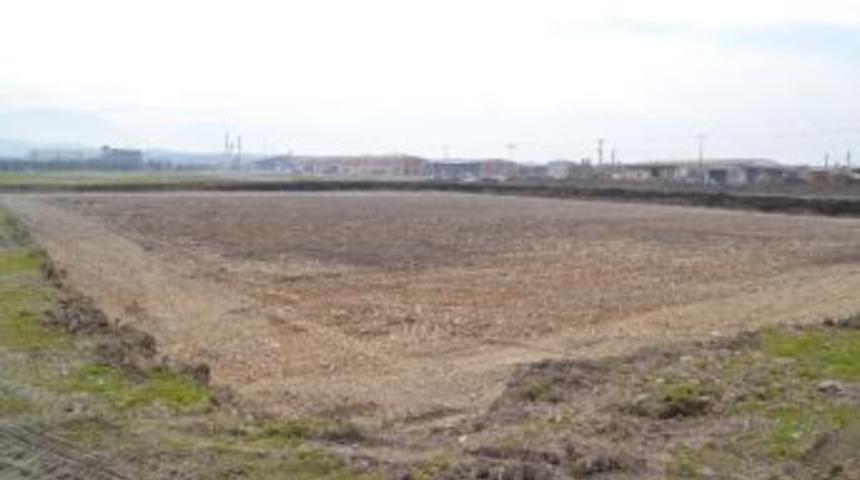 Turgutlu'da Yeni Spor Salonunun Temel Kazıları Başladı