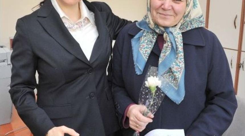 Bayan Erden Kadın Personelin Kadınlar G&uuml;n&uuml;n&uuml; Kutladı