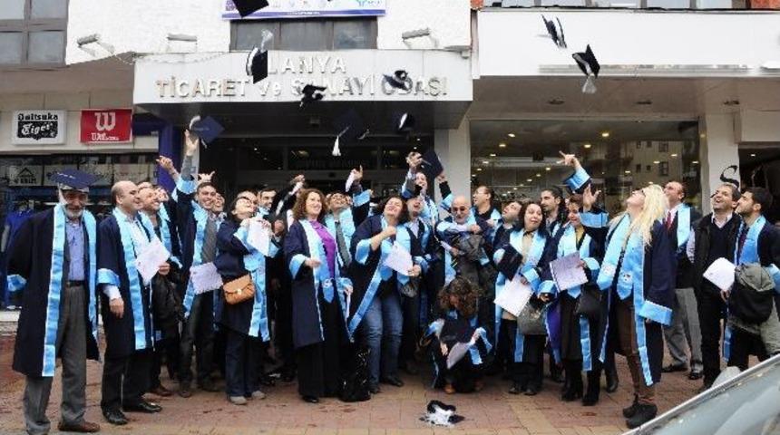 Emlak Danışmanlığı Kursu Sertifika T&ouml;reni Yapıldı