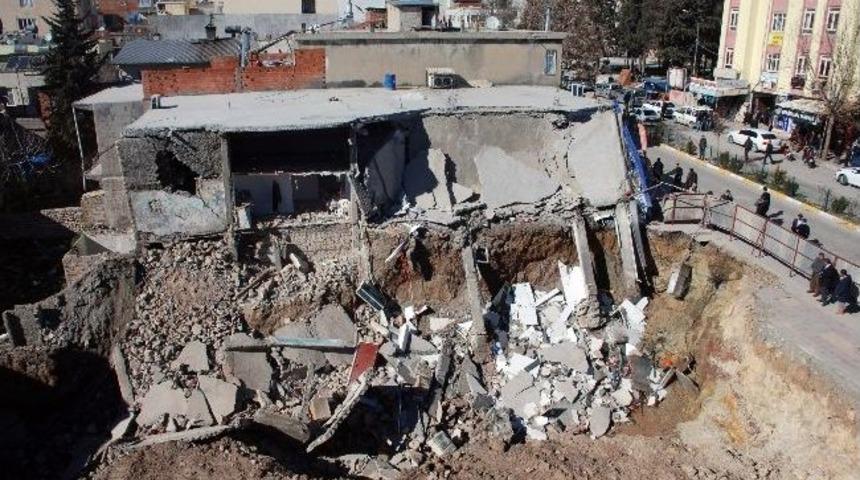 Adıyaman'da Facia Kıl Payı &Ouml;nlendi