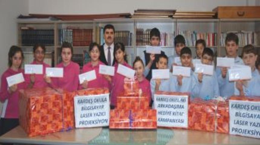 Sel&ccedil;uklu Abdullah Aymaz Ortaokulu'dan Kardeş Okula Kitap Ve Teknoloji Yardımı