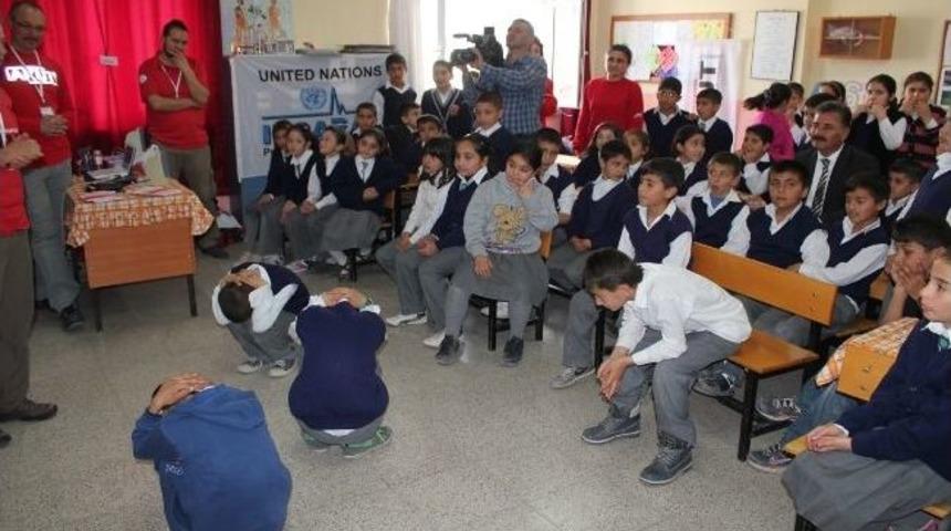 Toroslar&rsquo;da Deprem Eğitimi D&uuml;zenlendi