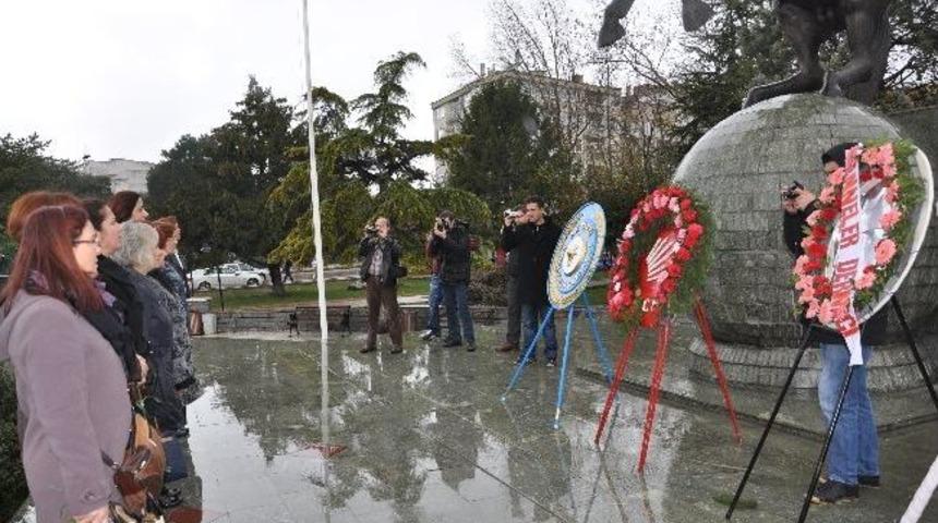Anneler Derneği Kırklareli Şube Başkanı Yadalı; &ldquo;her 3 Kadından Biri Hayatının Bir D&ouml;neminde Şiddet G&ouml;r&uuml;yor&rdquo;