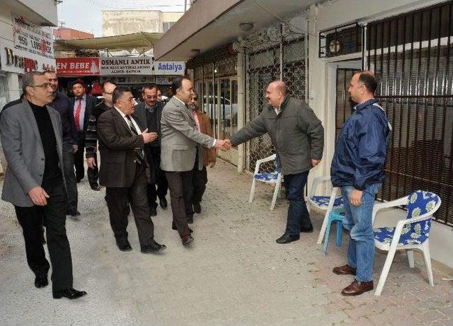 Vali Altıparmak Sinan Mahallesi Esnafı İle Bir Araya Geldi