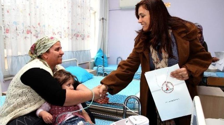 Karşıyakalı Kadınlar 8 Mart Parkı'nda Buluştu