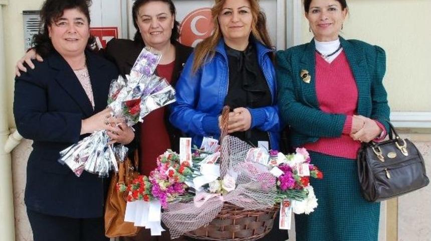 Mhp&rsquo;li Bayanlar &Ccedil;alışan Kadınları Unutmadı