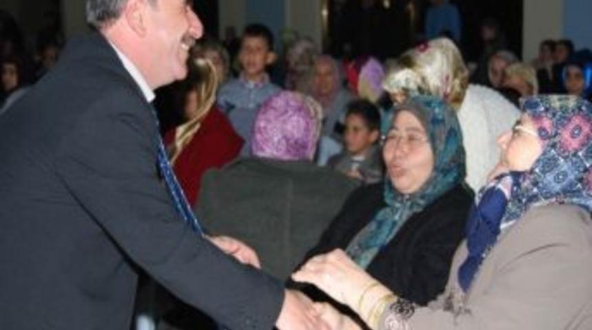 Başkan Özel, Kadınların Günü’nü Kutladı