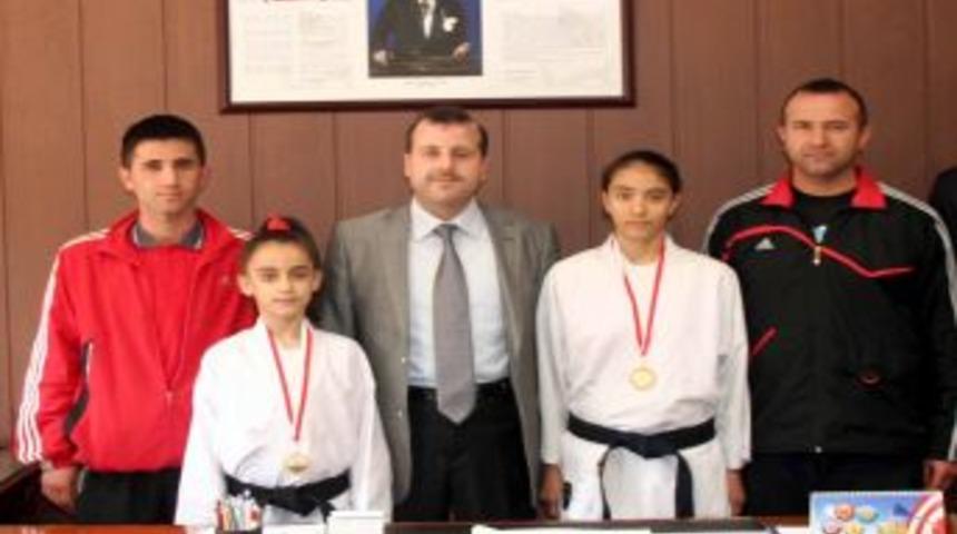Diyarbakır&rsquo;ın Altın Kızlarından S&uuml;per Başarı