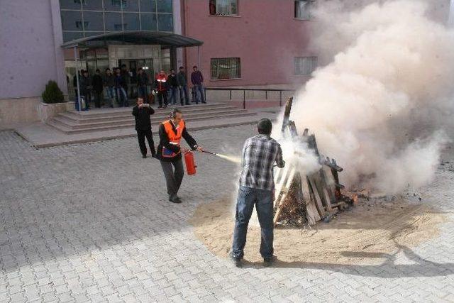 Yozgat'ta Deprem Ve Yangın Tatbikatı