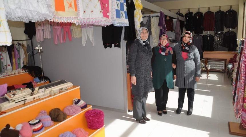 D&uuml;nya Kadınlar G&uuml;n&uuml; Onlar I&ccedil;in Sıradan Bir G&uuml;n