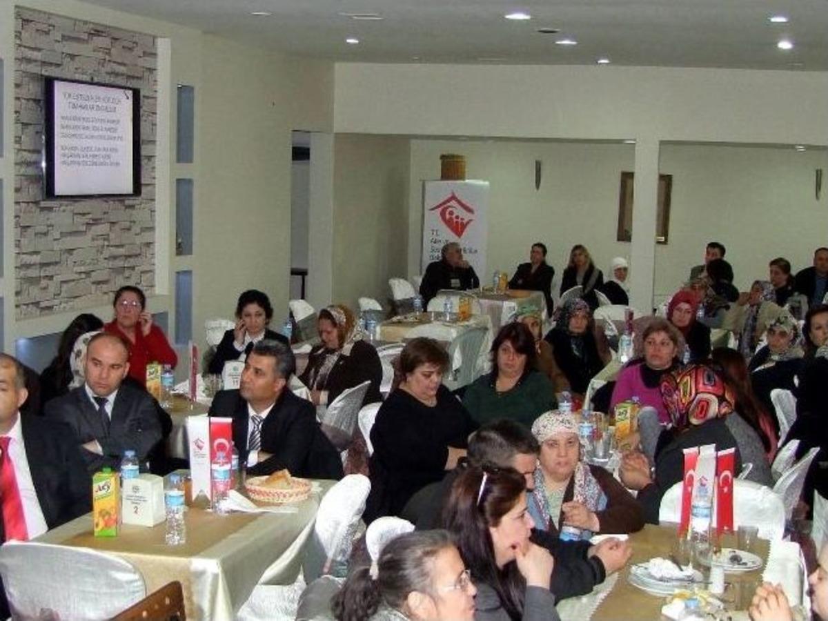Aile Ve Sosyal Politikalar İl&ccedil;e M&uuml;d&uuml;rl&uuml;ğ&uuml; 8 Mart&rsquo;ı Kutladı