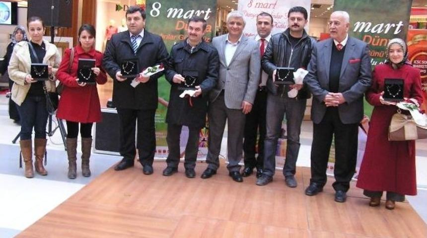 Şanslı M&uuml;şteriler Altın &Ouml;d&uuml;l&uuml;n&uuml; Aldı