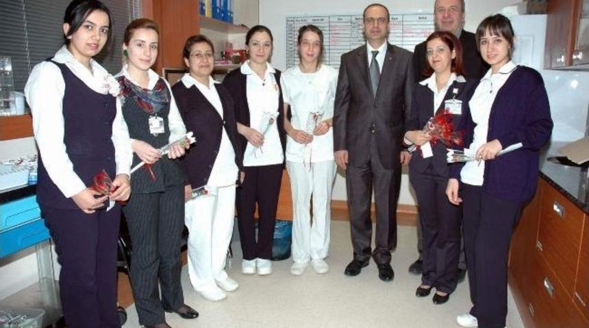 &Ouml;zel Sani Konukoğlu Hastanesi&rsquo;nde 8 Mart D&uuml;nya Kadınlar G&uuml;n&uuml;