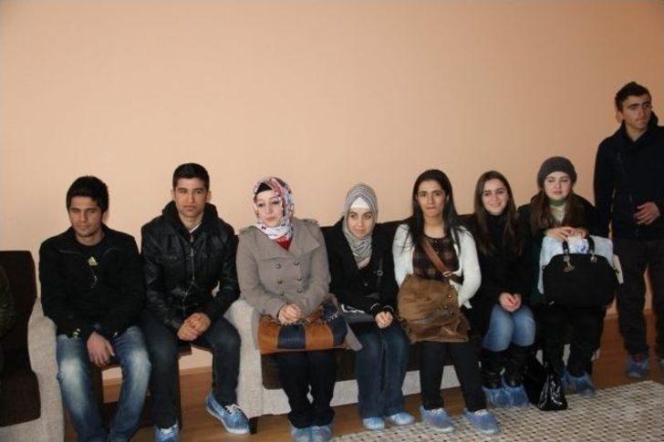 Bayburt Gençlik Konseyi’nden Huzurevi Çıkartması G1