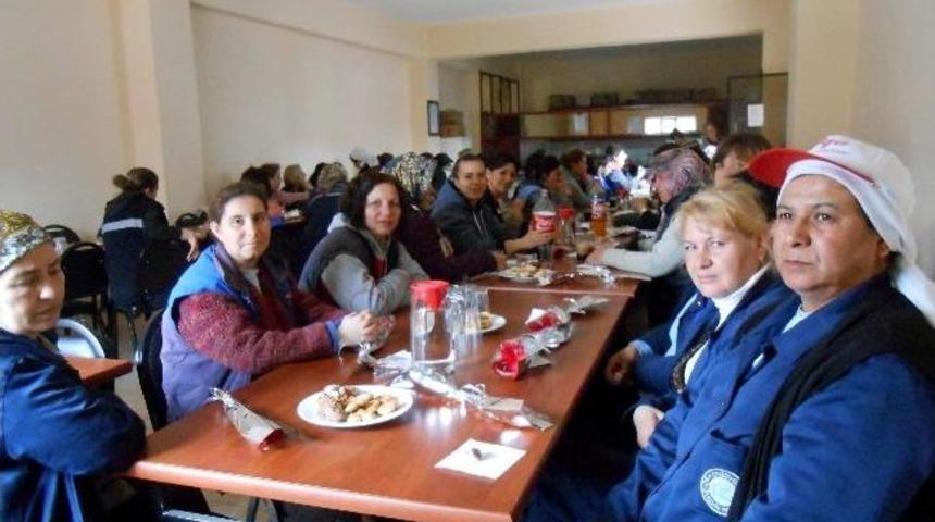 Chp&rsquo;li Kadınlardan Hemcinslerine Ziyaret