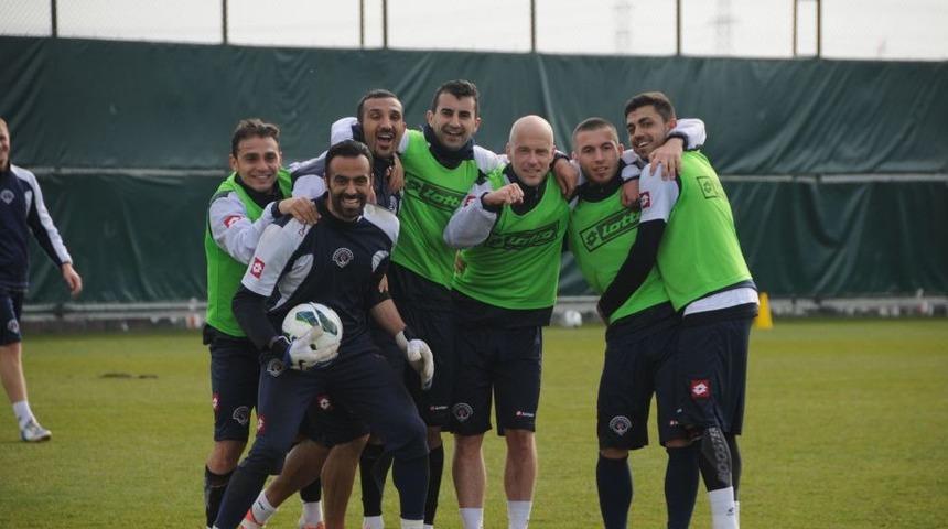 Kasımpaşa'da Mersin İdman Yurdu Hazırlıkları S&uuml;r&uuml;yor