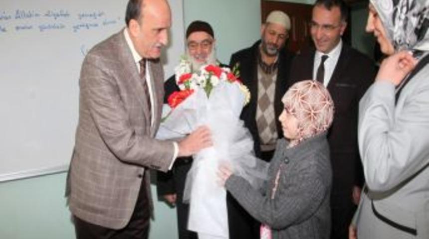 Başkan Selmanoğlu'ndan Kız Kuran Kursuna Destek