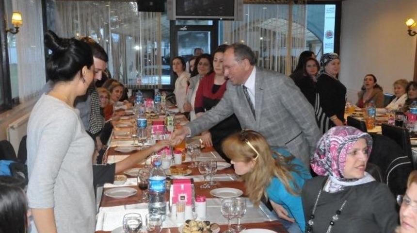 Başkan Burma, Atakum G&ouml;n&uuml;ll&uuml;leri İle Buluştu