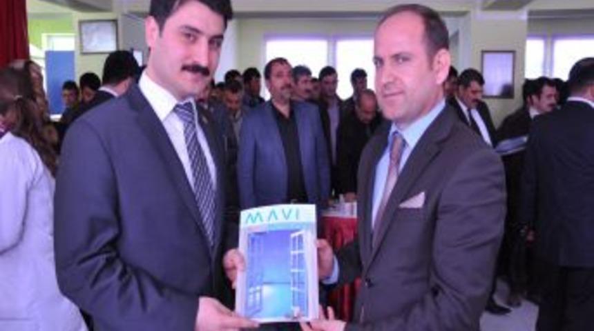 Korkut &Ccedil;ok Programlı Lisesi 'Mavi Pencere' Dergisinin Ilk Sayısını Tanıttı