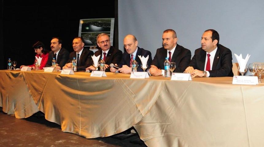 Bayraktar: Van'a Esaslı Bir Imar Planı Yapacağız